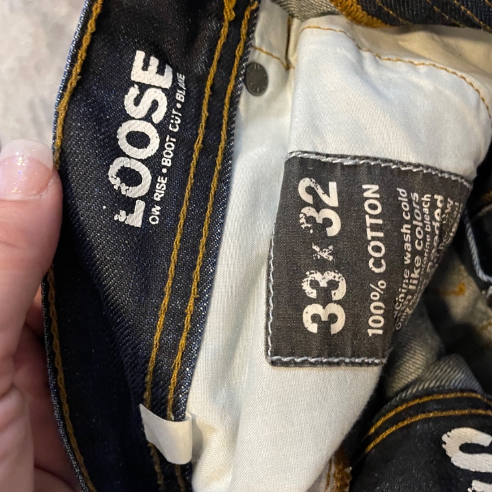 Express jeans pick 2/$15 w/bundle - Picture 4 of 4